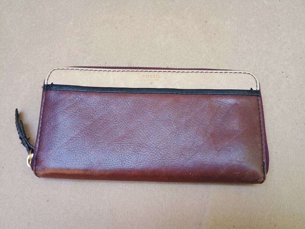 Fossil Brown Beige Leather Colorblock Zip Around Long Clutch Wallet